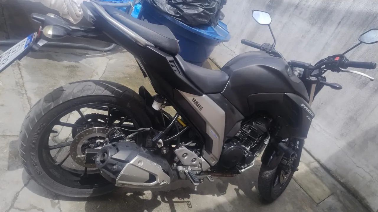 Fz25 Versão pantera negra 2023 - Foto 5