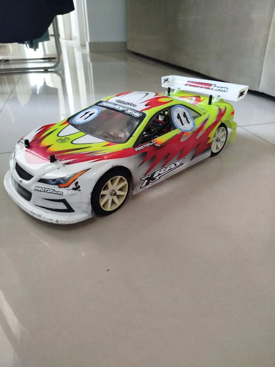 Automodelo Xray T4