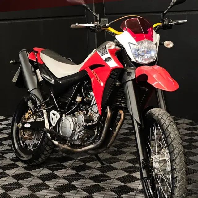 Yamaha XT 660R 2014 Vermelha