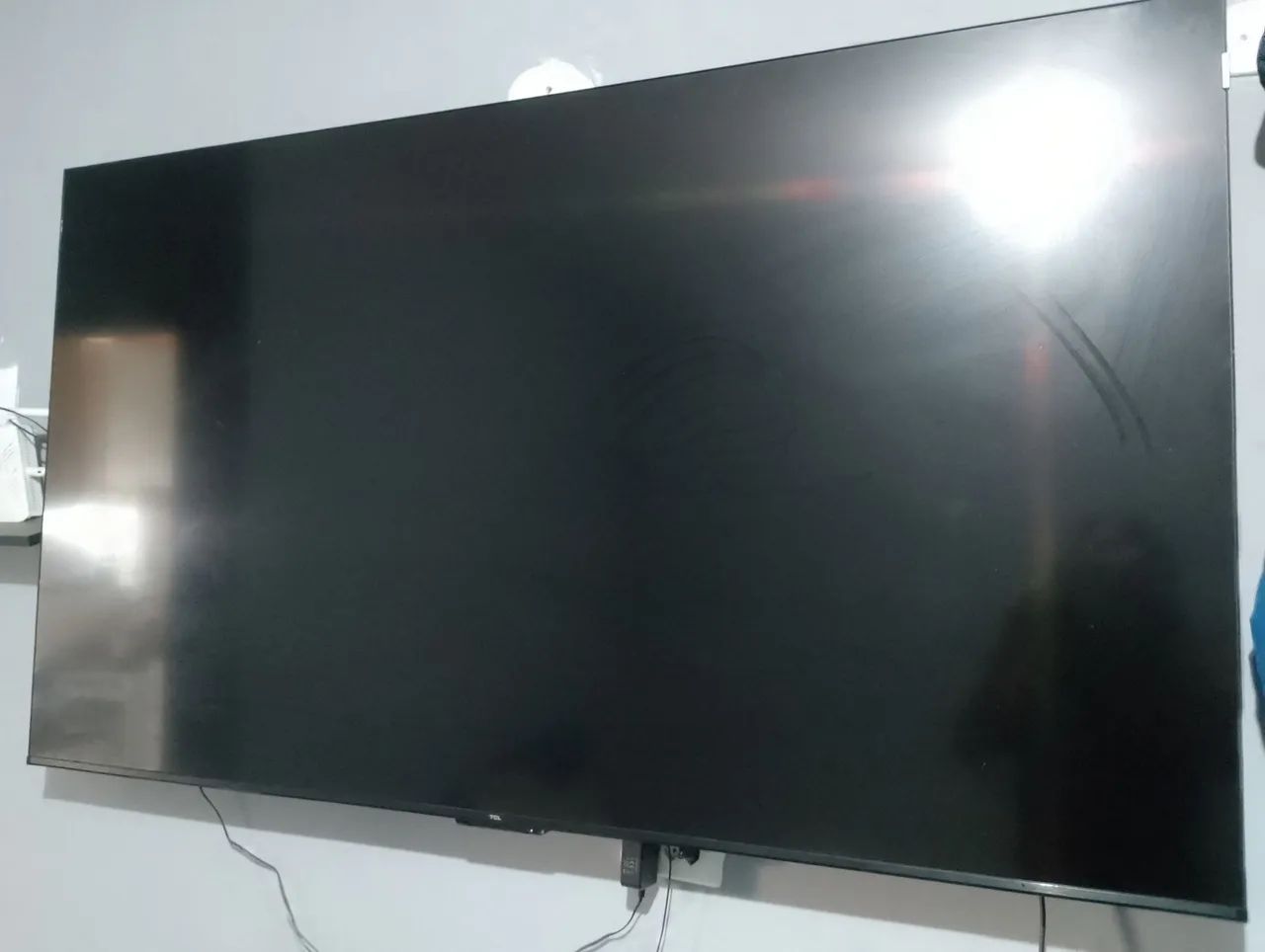 Tv TCL 65 polegadas funcionando perfeitamente.