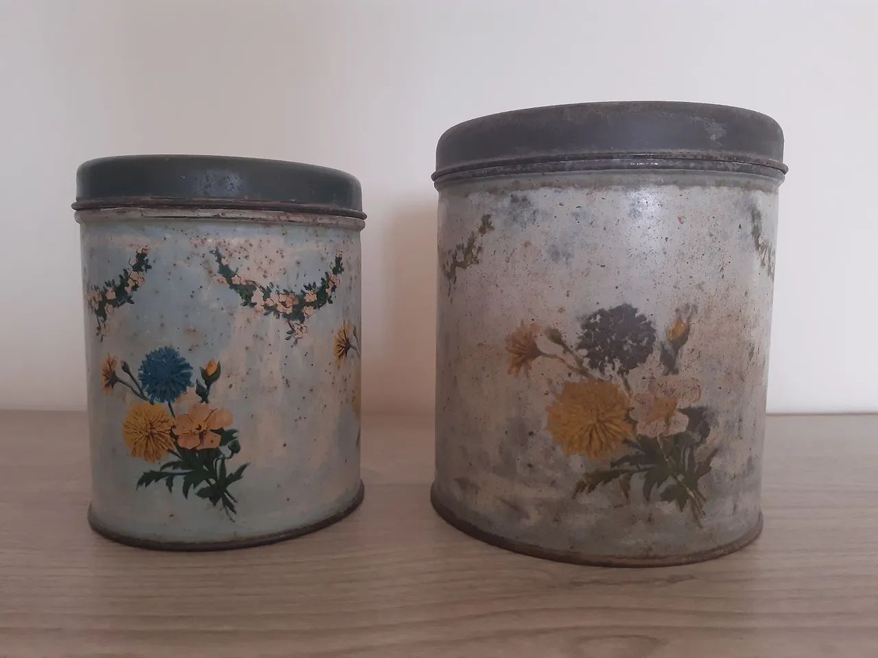 Latas Antigas de Mantimento