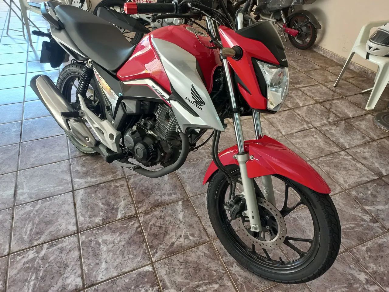Cg titan vermelho 