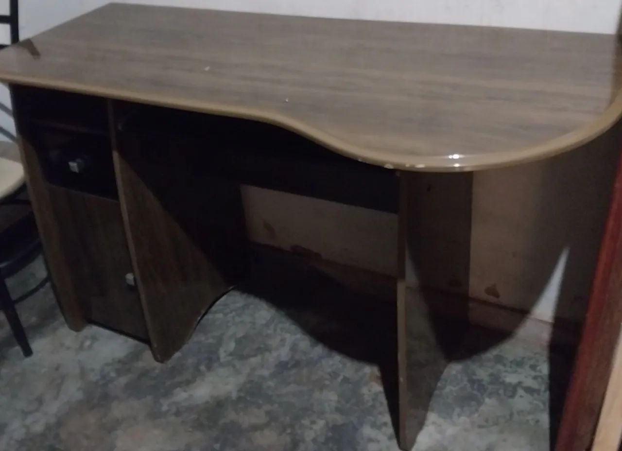 ESCRIVANINHA  CONSERVADA - Foto 3