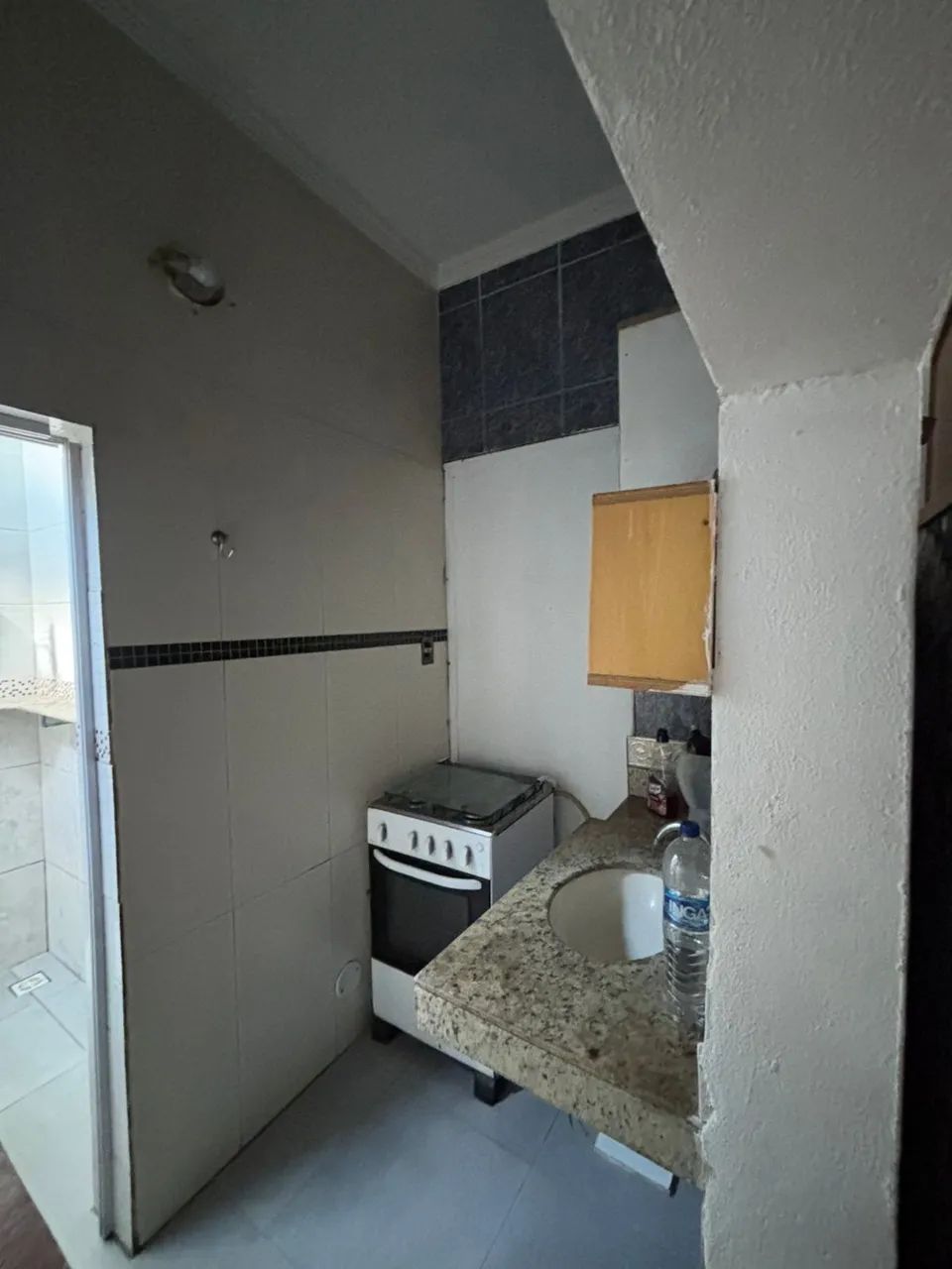 Alugo quitinetes semi mobiliados  - Foto 4