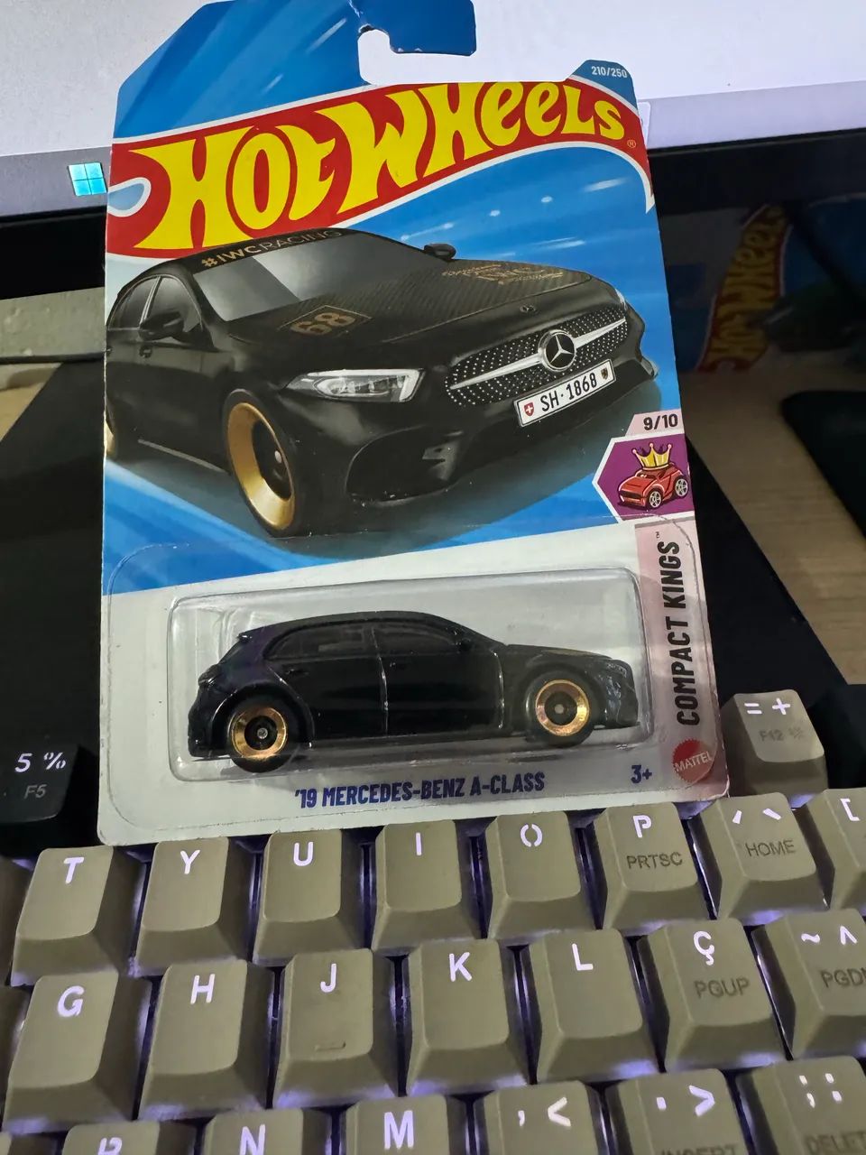 Miniatura Hotwheels: ?19 Mercedes-Benz A-Class  - Foto 2