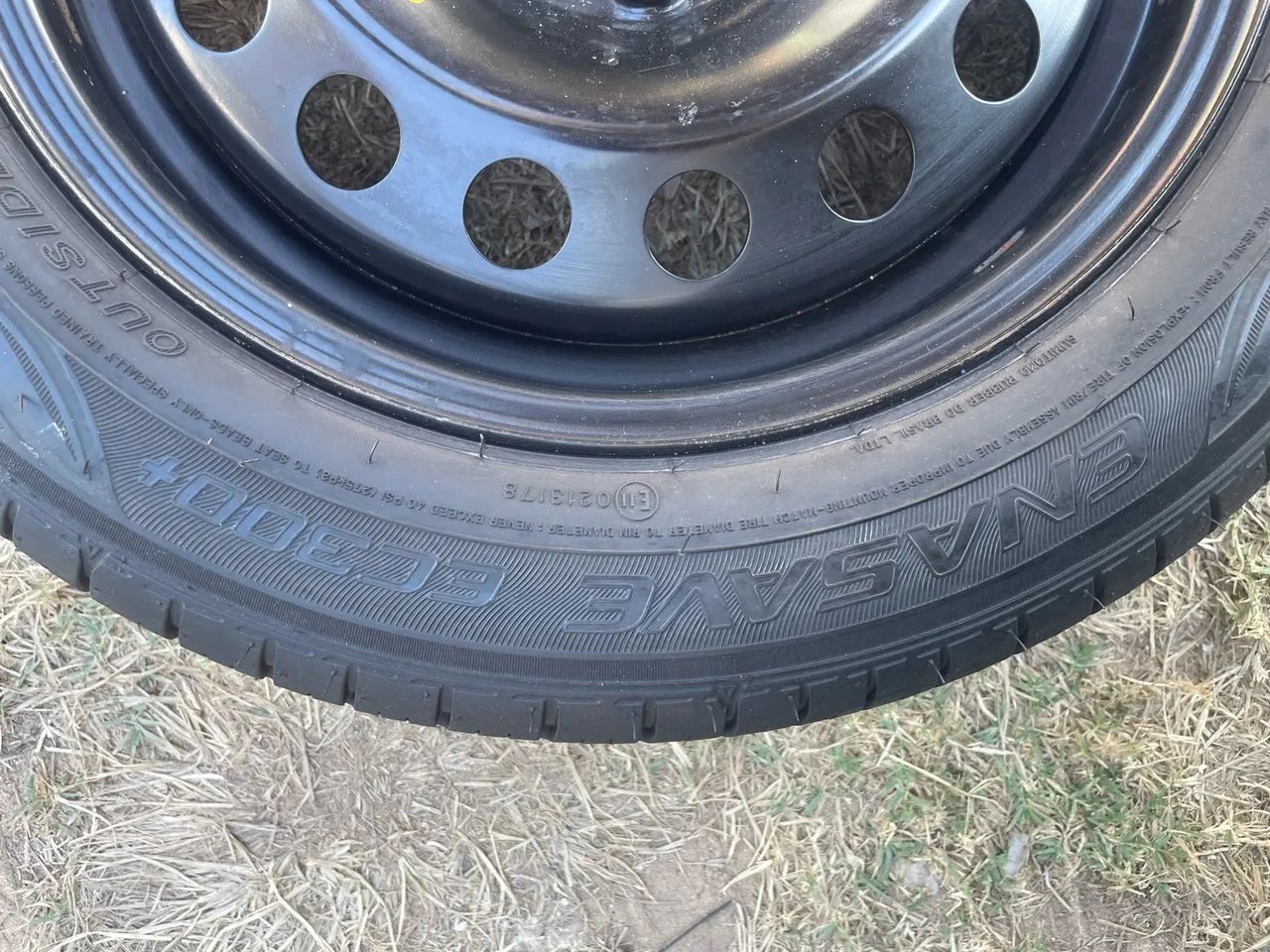 Pneu ? Dunlop 185/60/15  - Foto 3