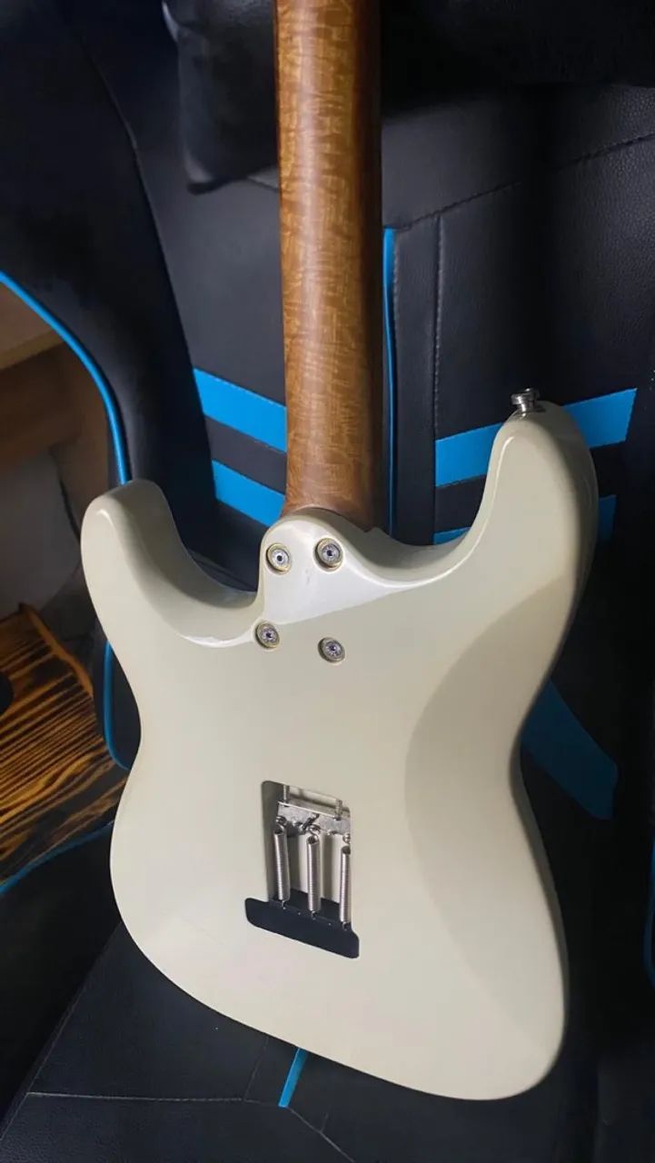 StratoCaster SSS Alphi ( R.Almino )  - Foto 3