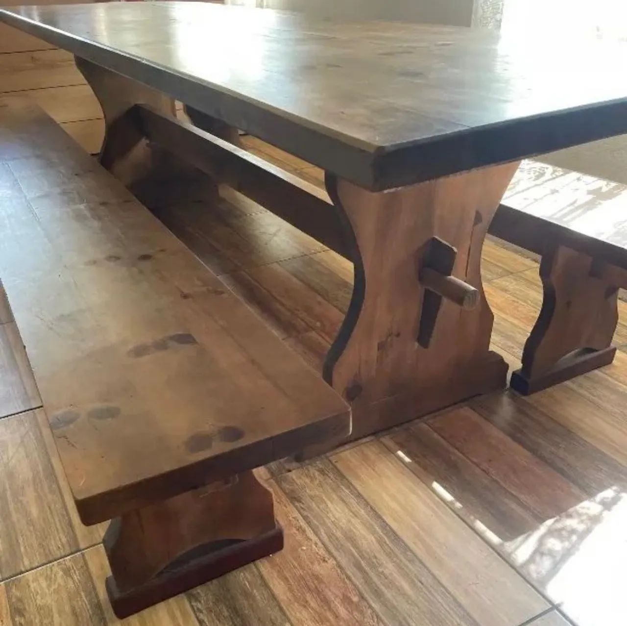 Mesa com bancos em madeira maciça  - Foto 5
