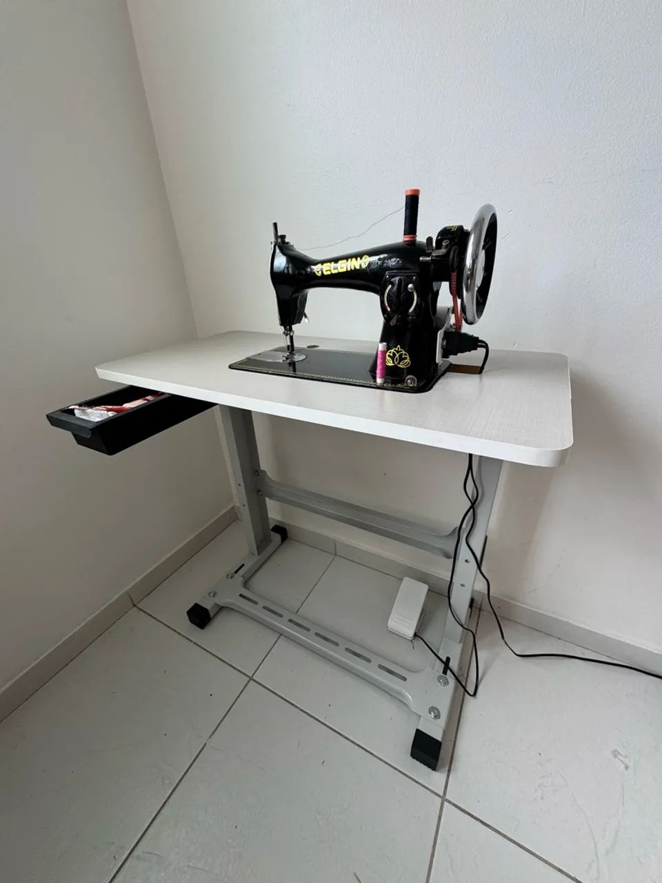Máquina de Costura  - Foto 3