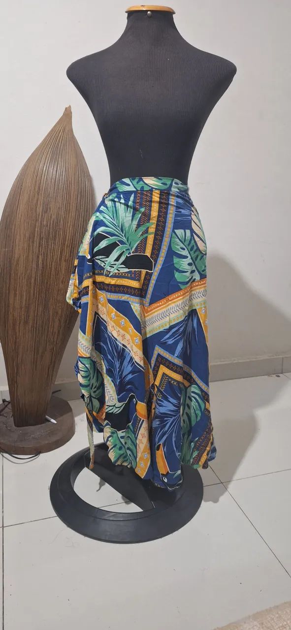 Saia saída de praia tropical 