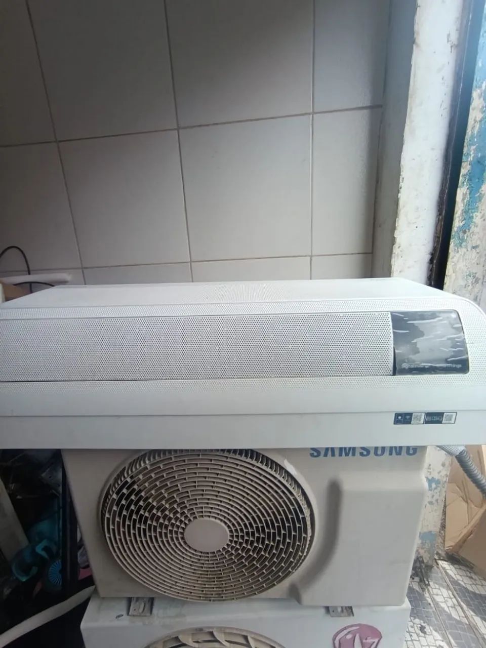 Vendo Split semi novo Samsung inverter 9k