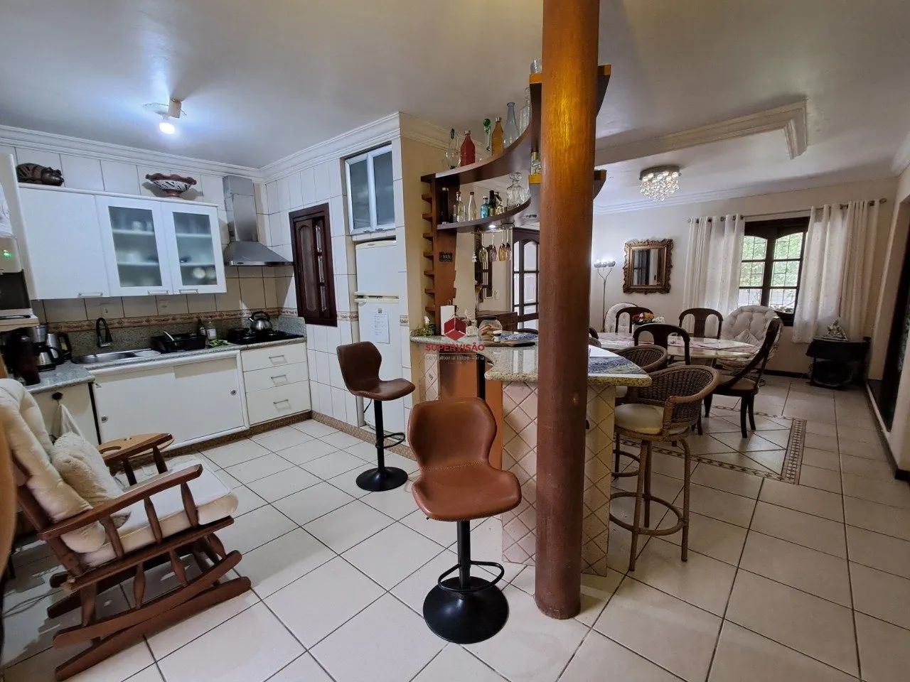 Casa com 5 quartos, sendo 2 suítes, à venda no Bairro Daniela - Florianópolis/SC. - Foto 3