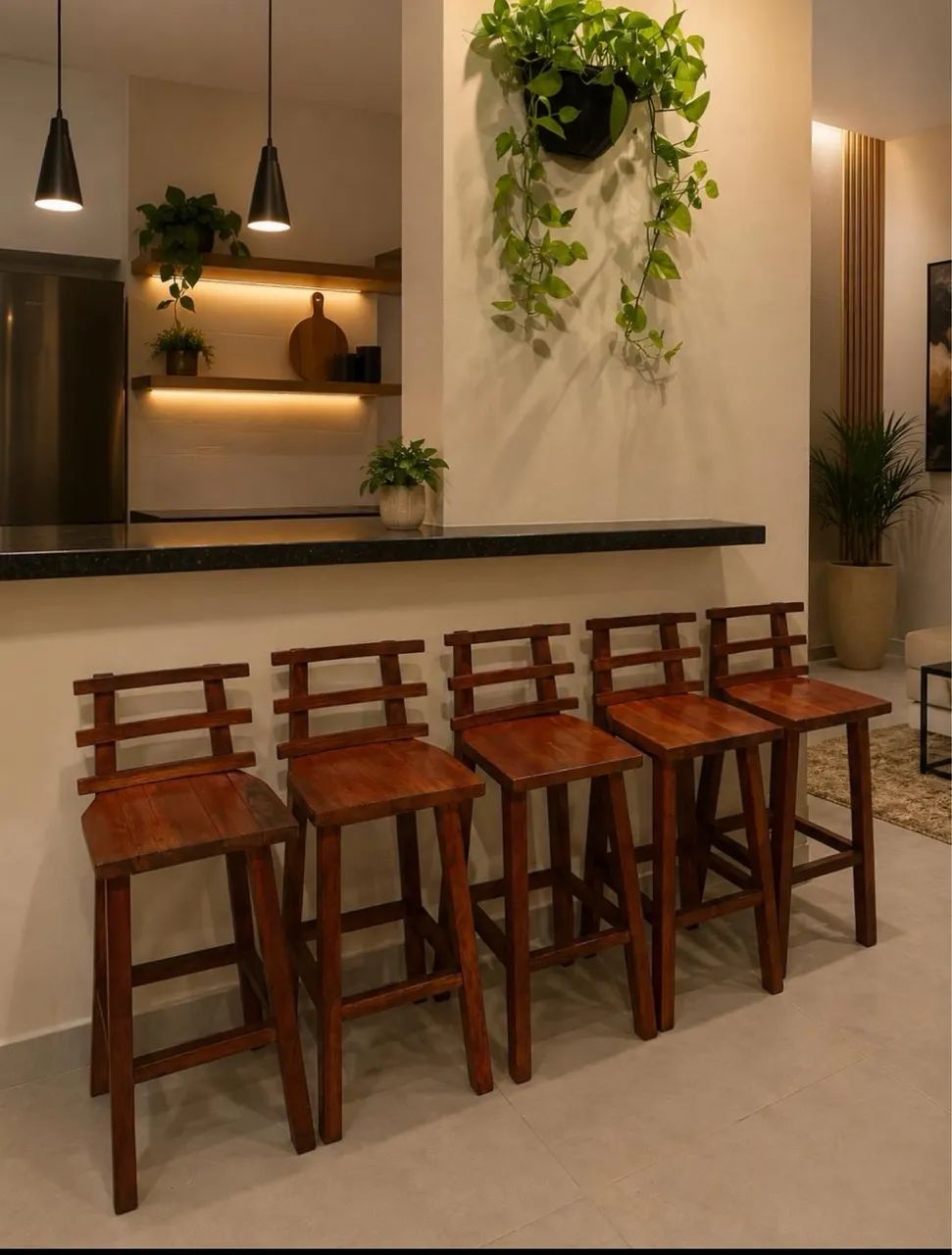 Banquetas em madeira maciça preço top 799 o conjunto 