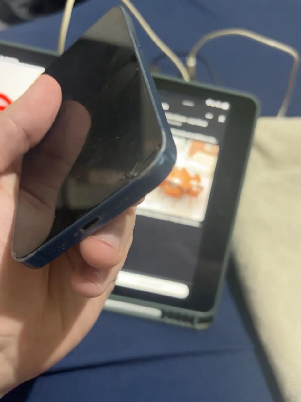 Iphone 13 128GB, danos apenas estéticos em perfeito funcionamento  - Foto 5