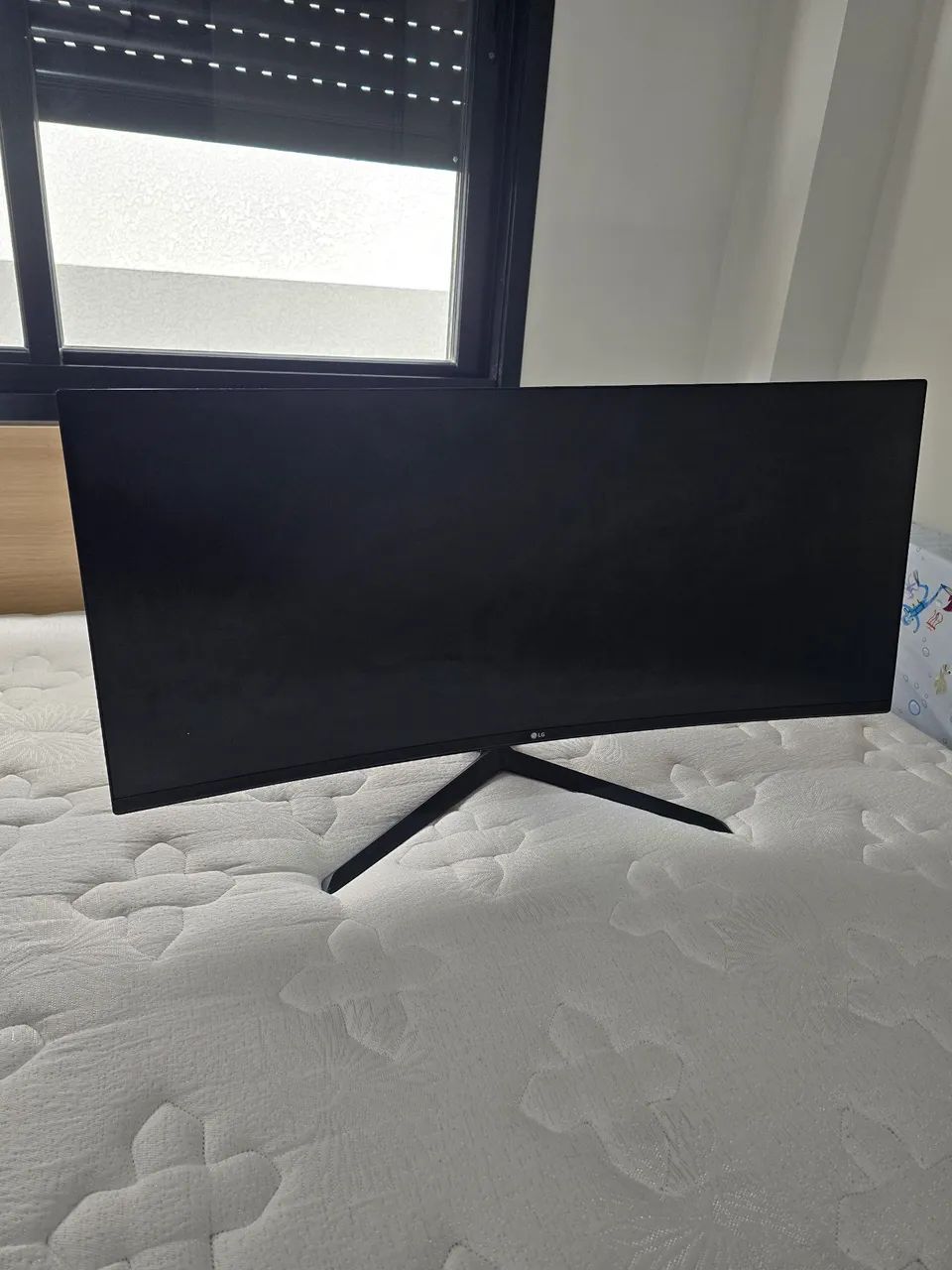 Monitor curvo 34 polegadas LG (com defeito)