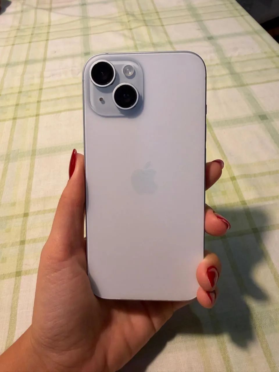 iPhone 15 - 256GB