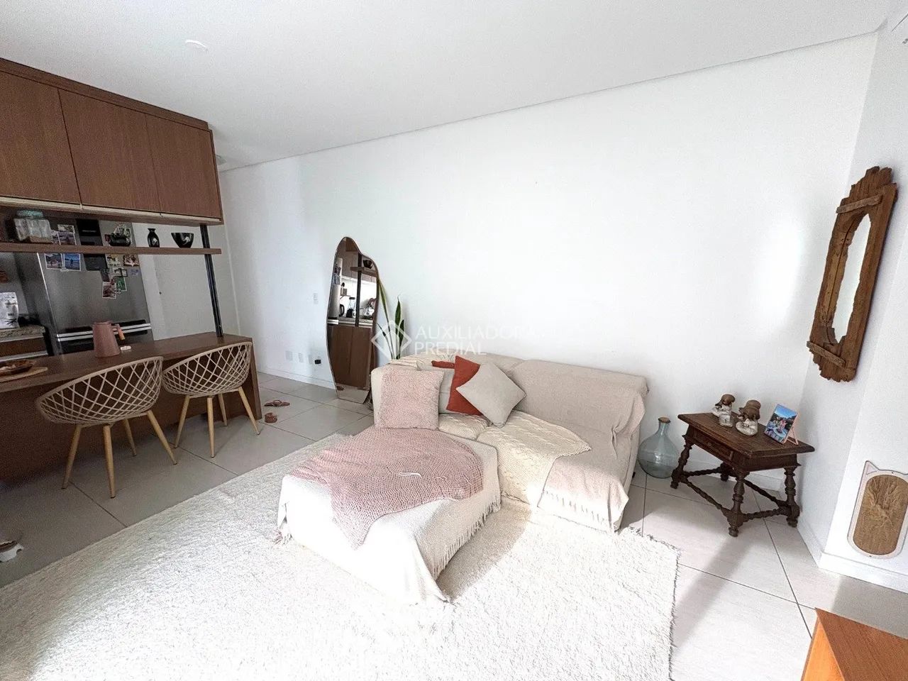 Apartamento 2 Dormitórios com 63 m² à Venda no Rio Tavares, Florianopolis/SC - Foto 2