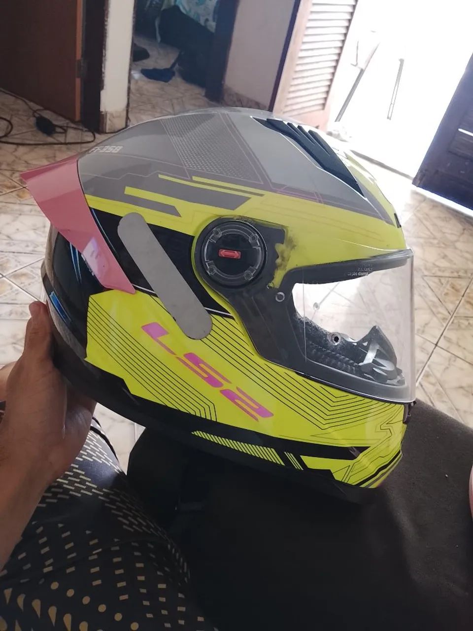 LS2 em perfeito estado  - Foto 4
