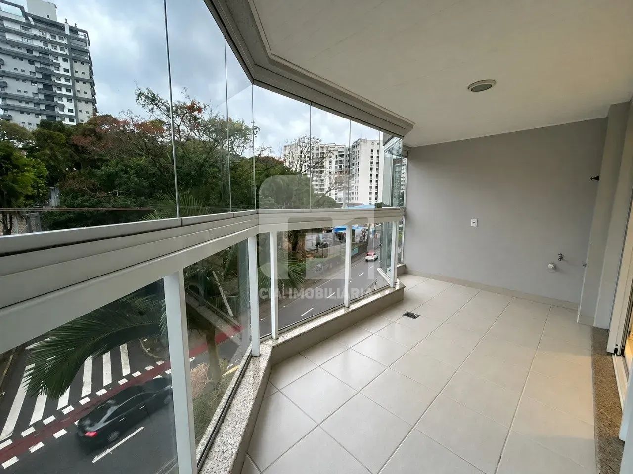 Apartamento de 3 dormitórios na Beira Mar Norte - Foto 2