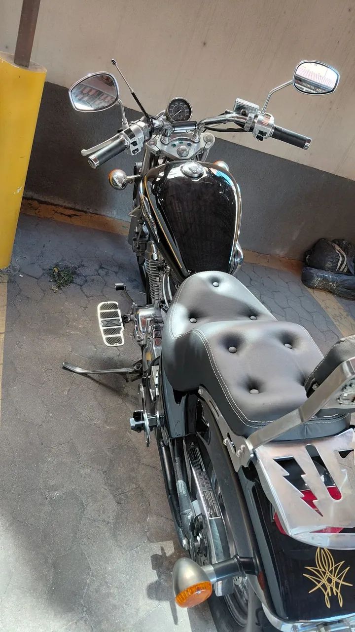 Vendo Honda Shadow 600cc  - Foto 4