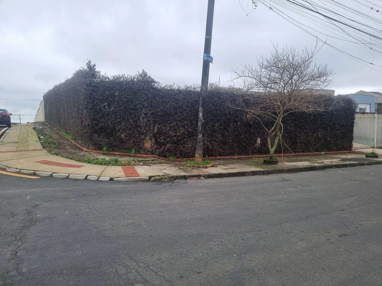 Lote de esquina fechado. - Foto 3