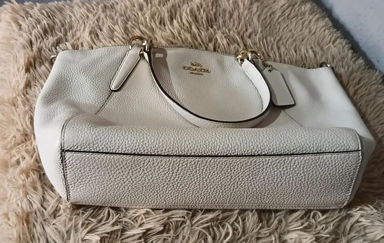 Bolsa coach original creme comprada no Japão com nf, medida 23 altura e 27 comp ,cód M26-2 - Foto 4
