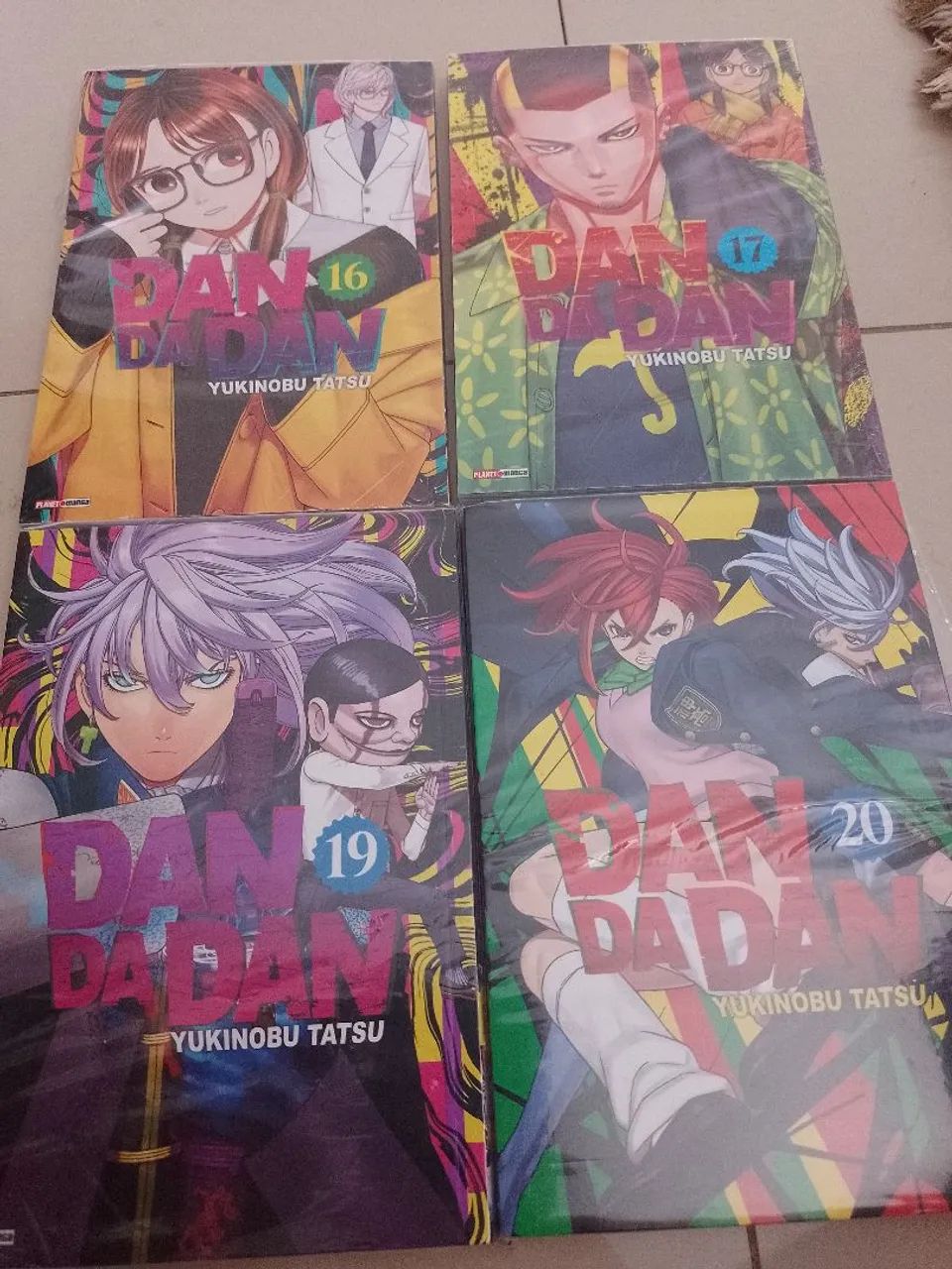 Dan Da Dan - Volumes 11 ao 17, 19 e 20 - Foto 3
