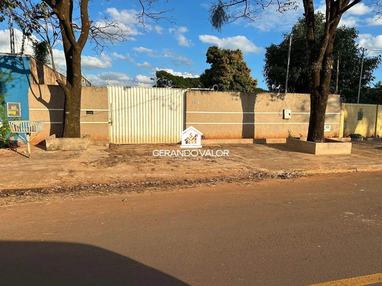 Terreno Murado duas quadras da Av. Duque de Caxias - Foto 2