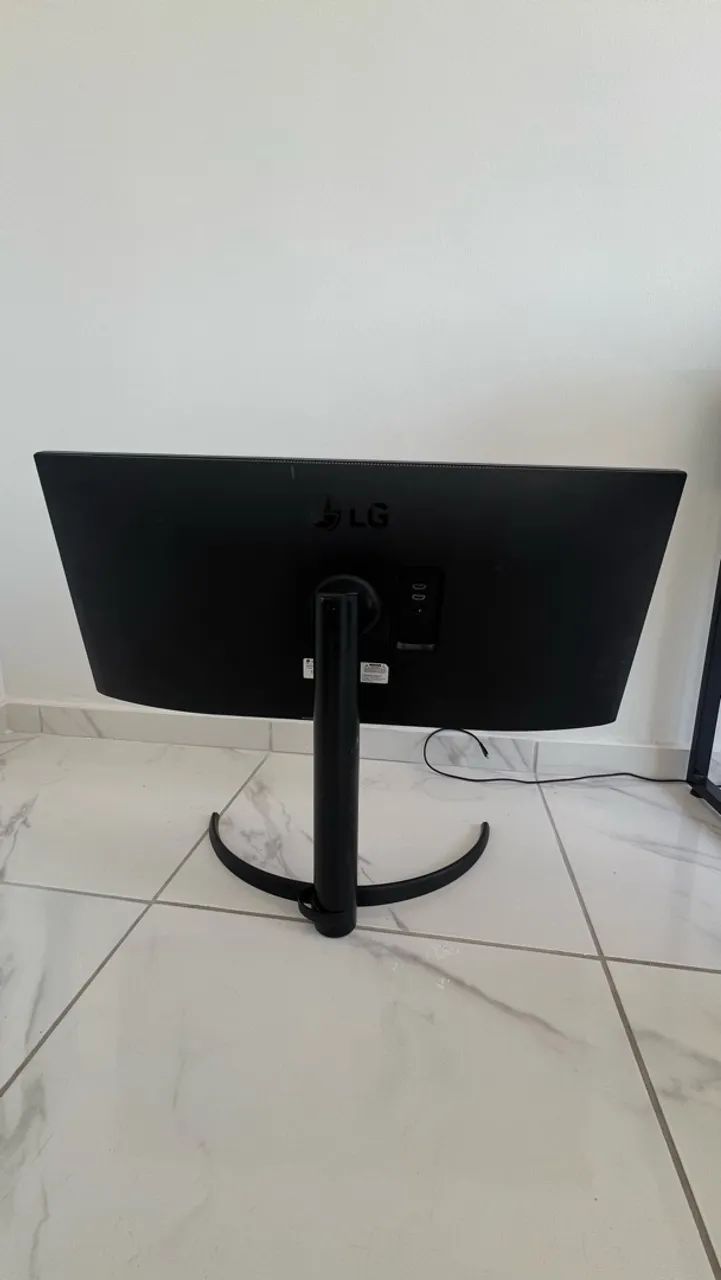 Monitor LG UltraWide - Tela Widescreen - Preto - Foto 2