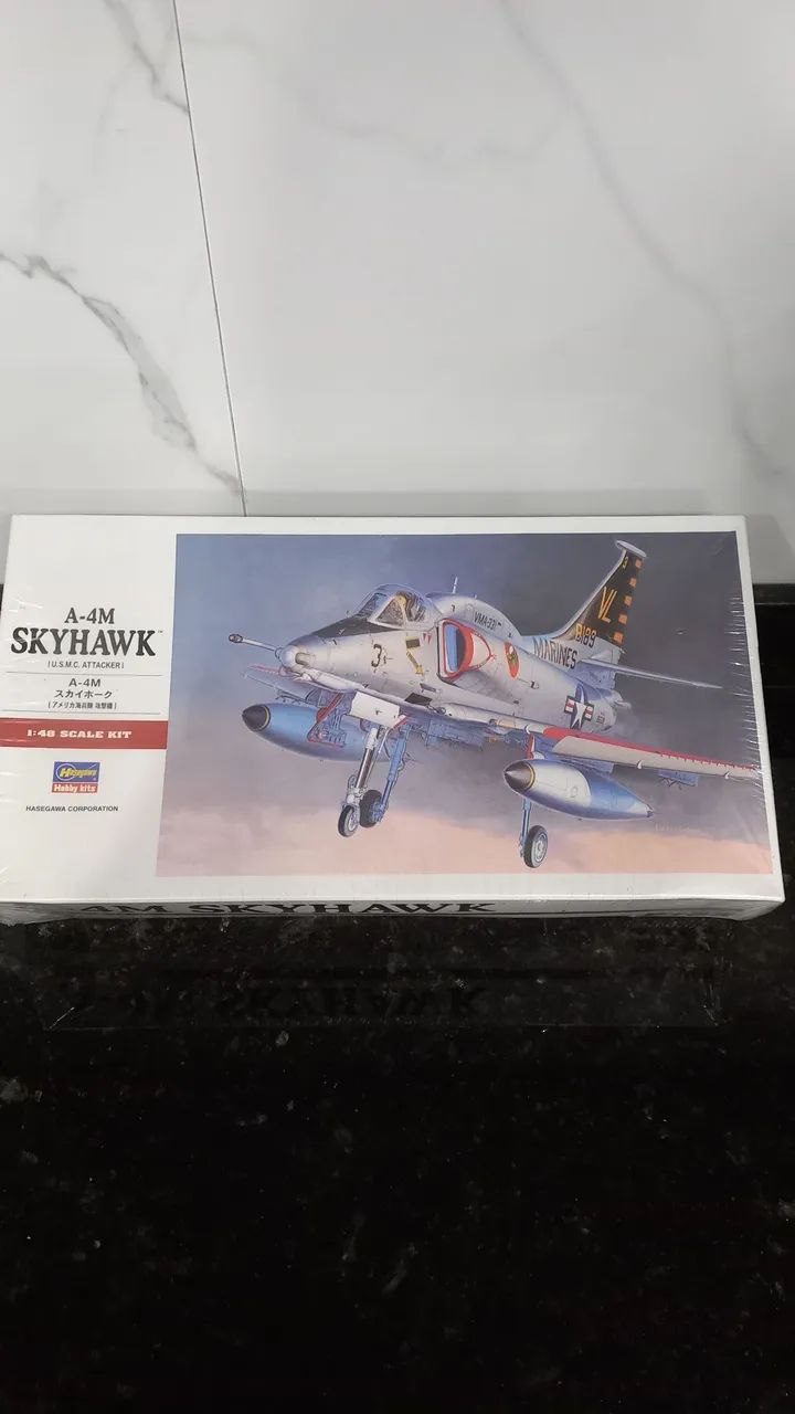 Kit plastimodelismo A4M SKYHAWK escala 1:48
