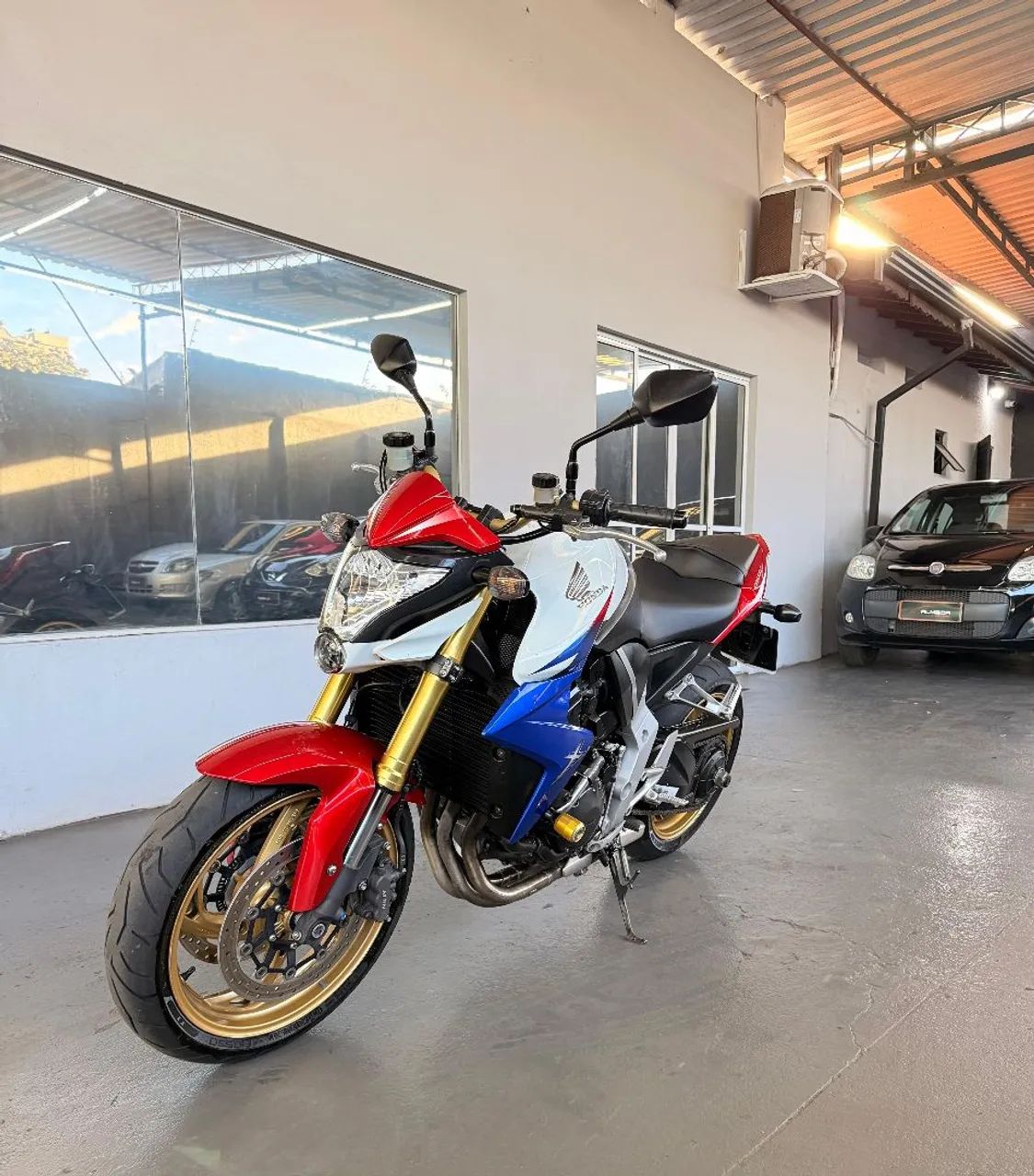 CB 1000R 