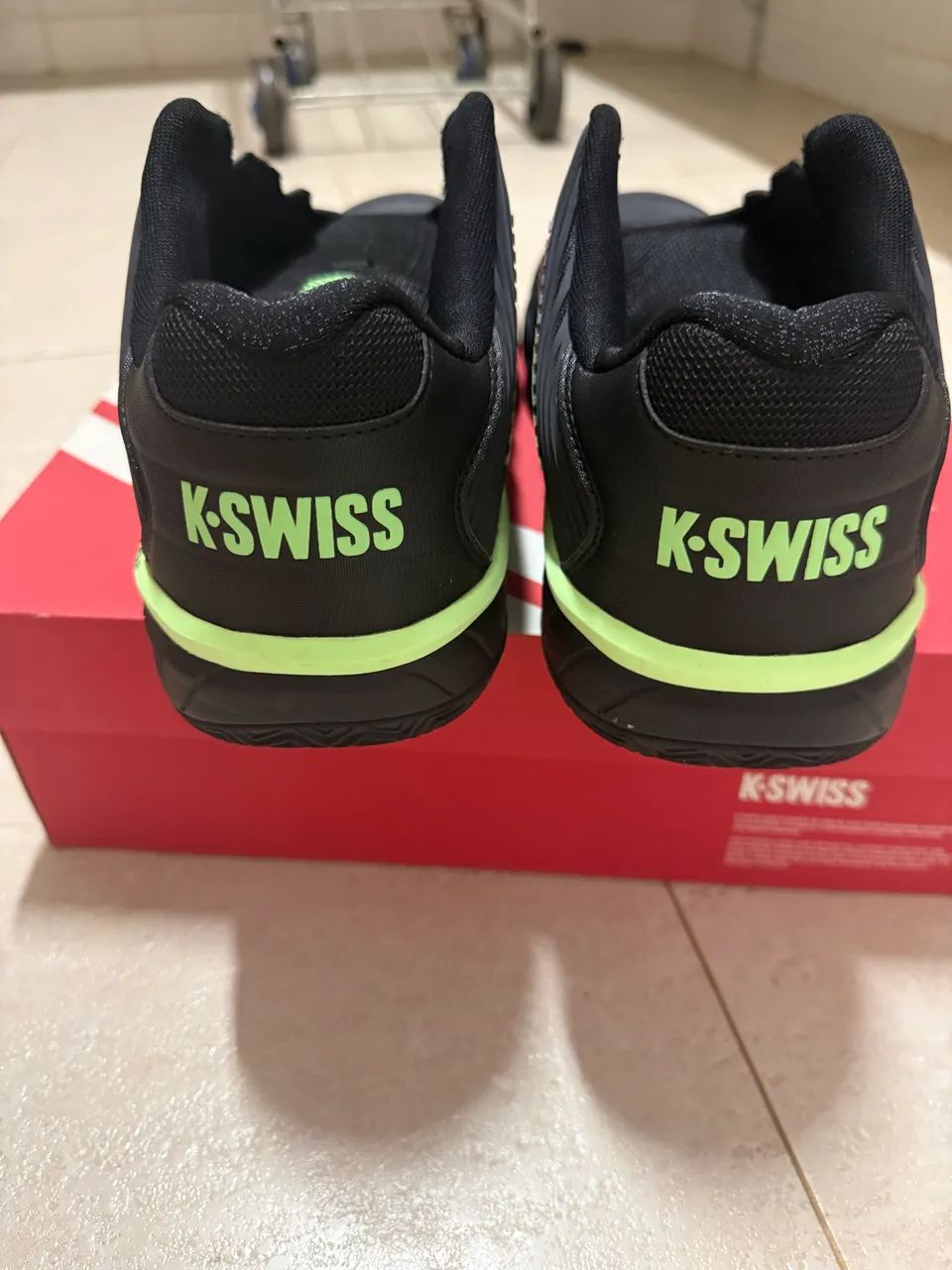 Tênis K Swiss Hypercourt Express 2.NOVO. Tam 46. Preto Verde Neon