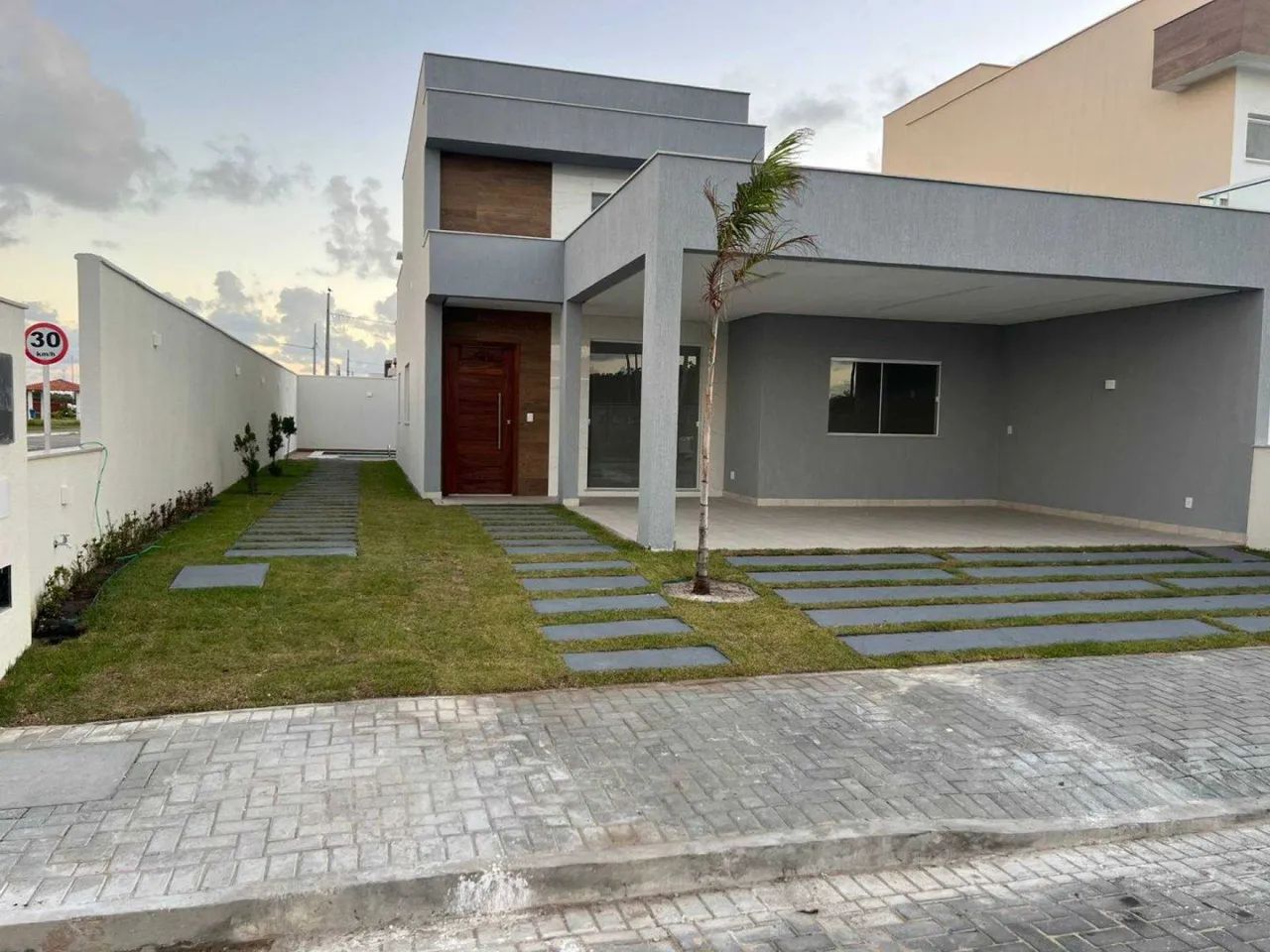 MORADA DO LAGO - CASA PRONTA PRA MORAR [54295]