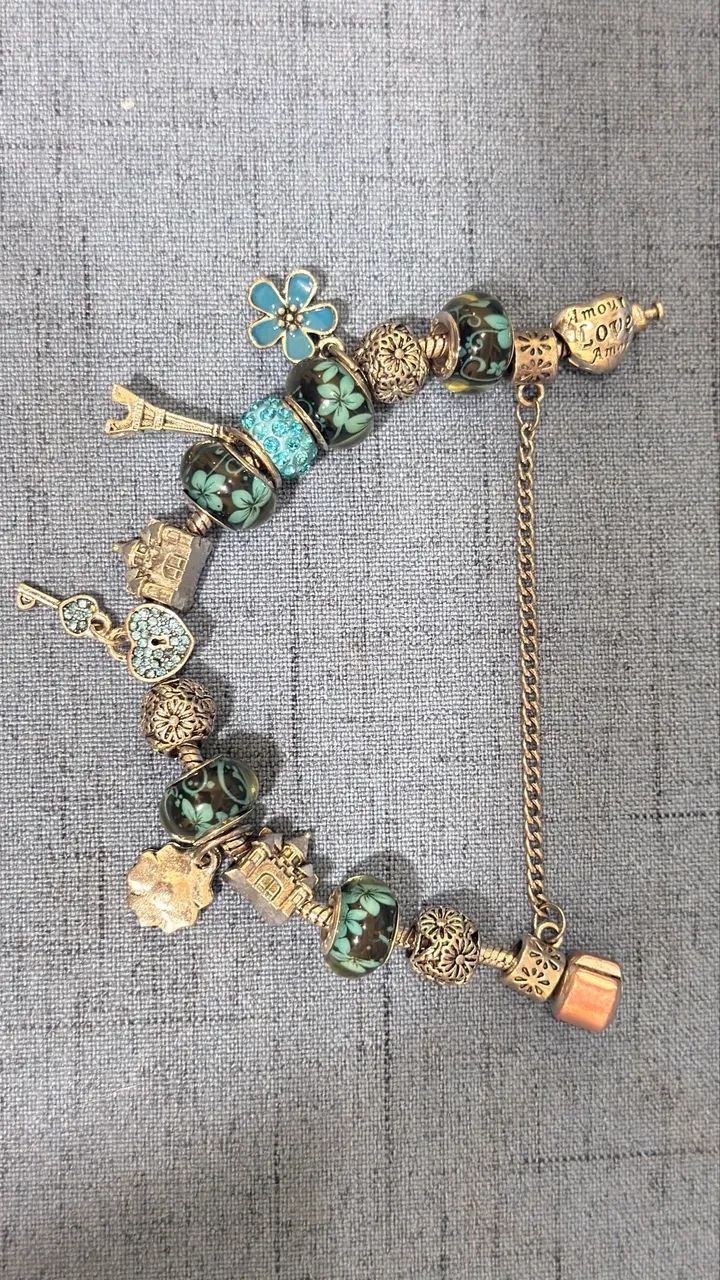 Pulseira com 4 berloque com numeração de prata  - Foto 2