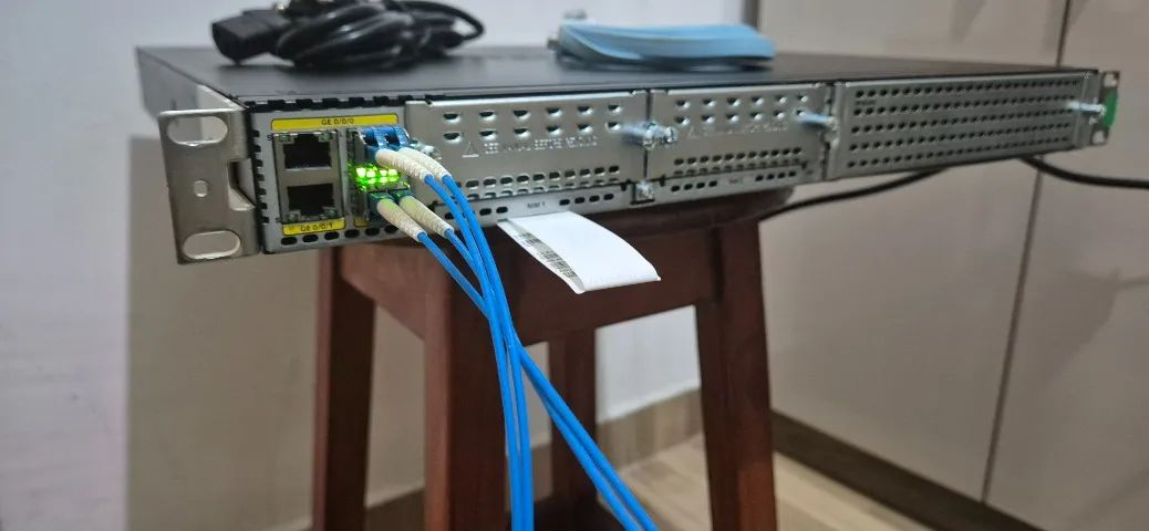 Cisco ISR 4331 - Foto 2