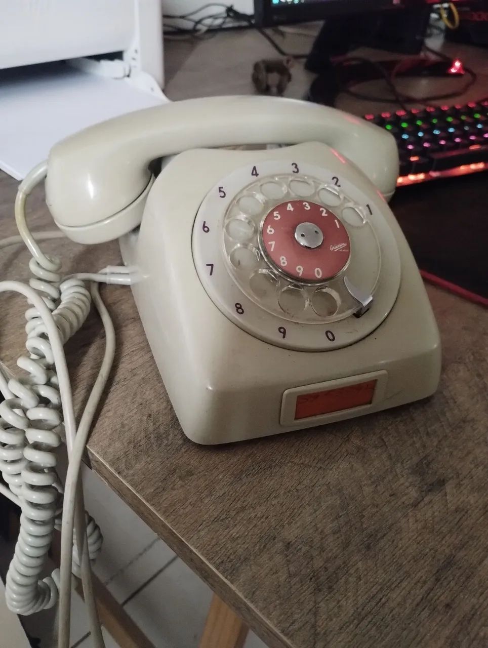 Telefone de disco antigo  - Foto 2
