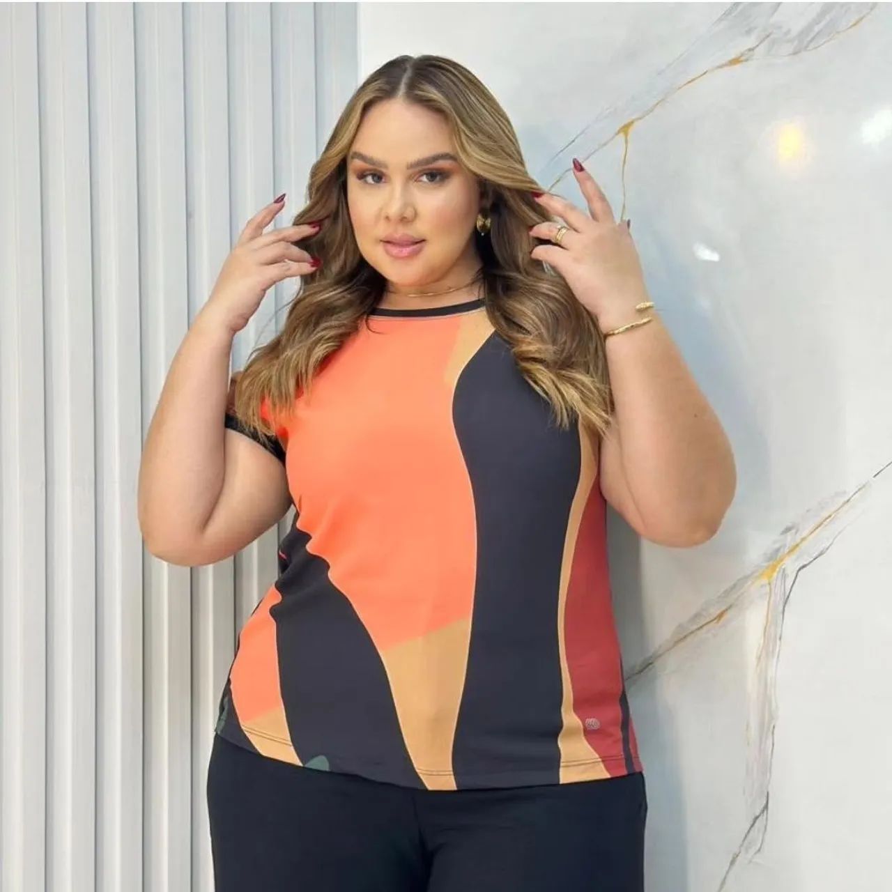 Blusas em malha Plus Size 