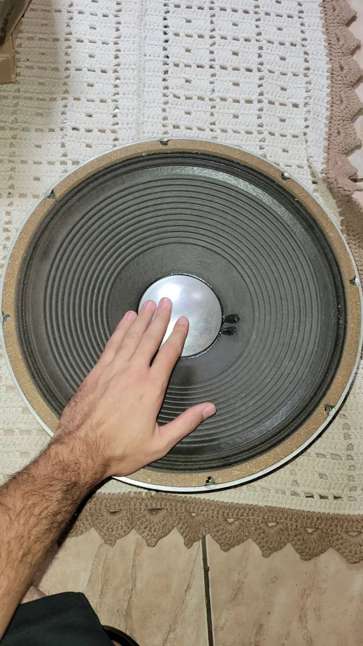 Jbl E140 guitarra e baixo - Foto 2