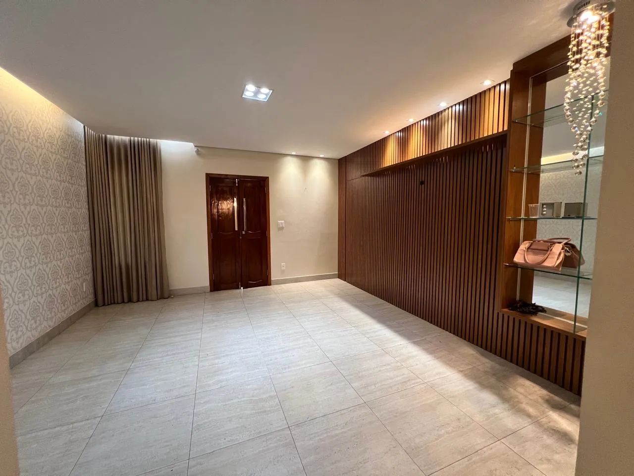 Vendo casa bairro central  - Foto 4