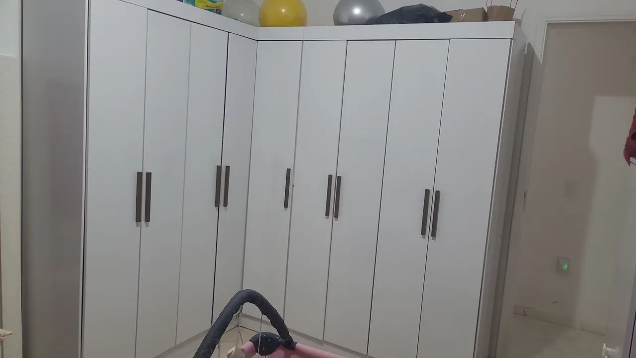 Guarda roupa casal de canto