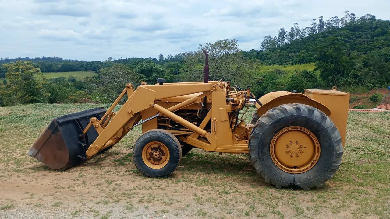 Trator Massey Ferguson, com pá carregadeira  - Foto 3