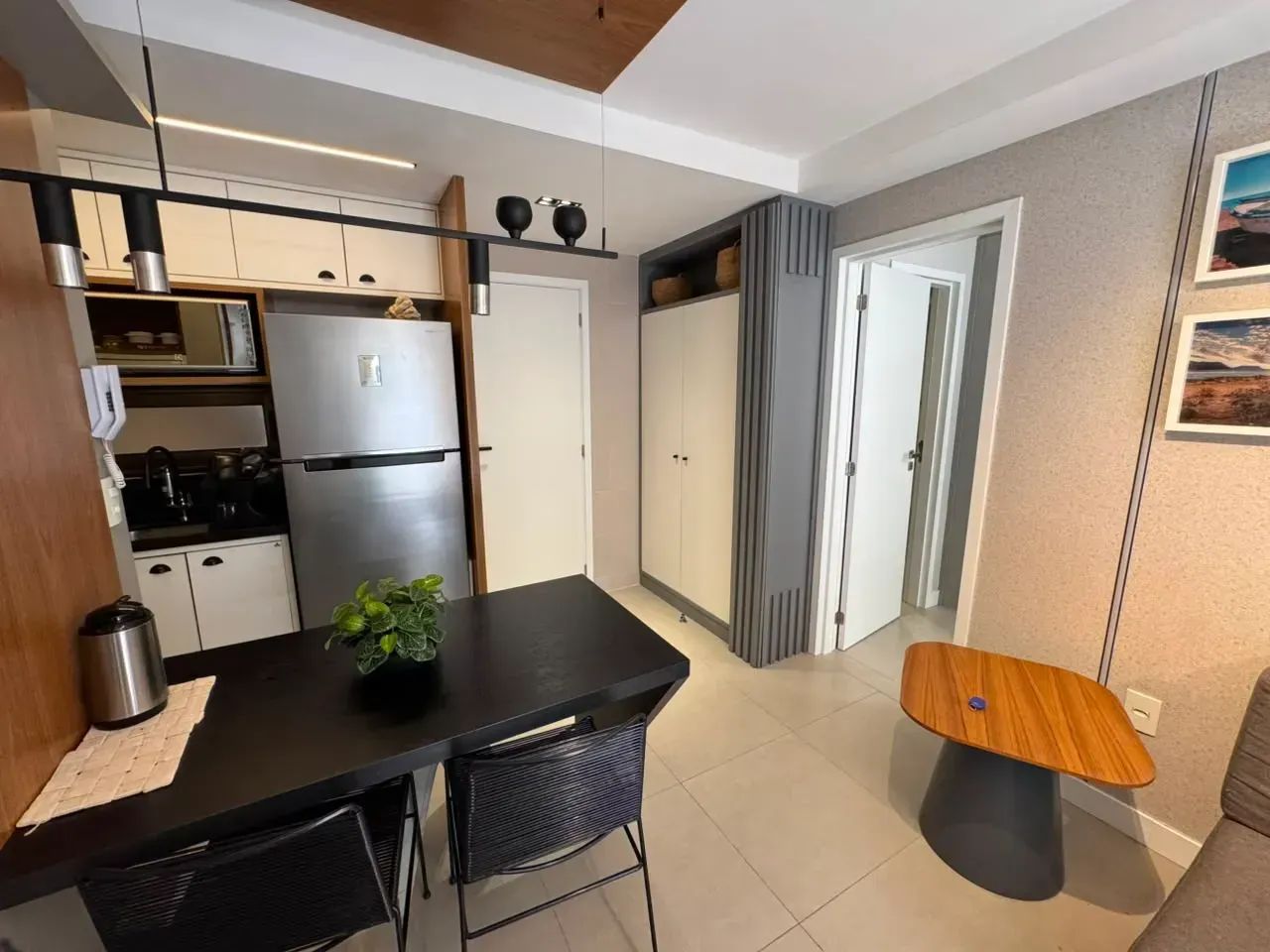 Apartamento para venda possui 59 metros quadrados com 2 quartos em Jardim Oceania - João P
