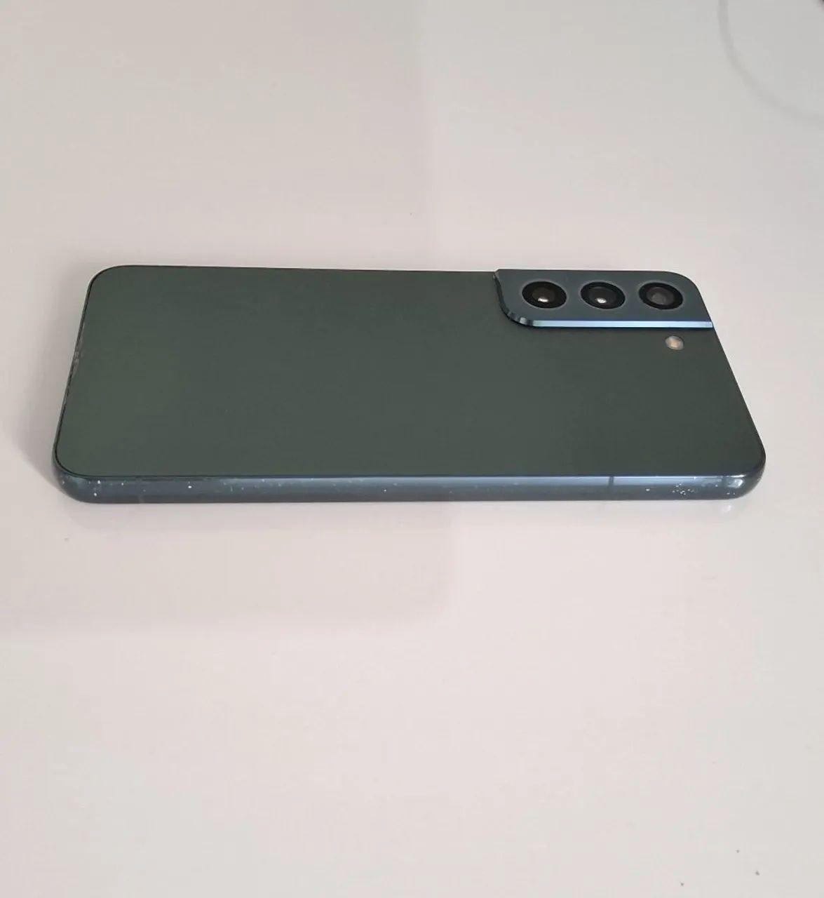 S22 com detalhe no display - Foto 2