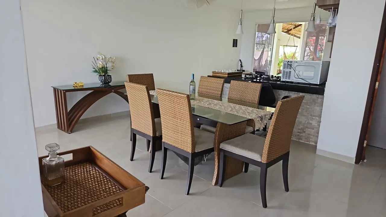 Vende-se uma mesa de jantar com 6 cadeiras. - Foto 4