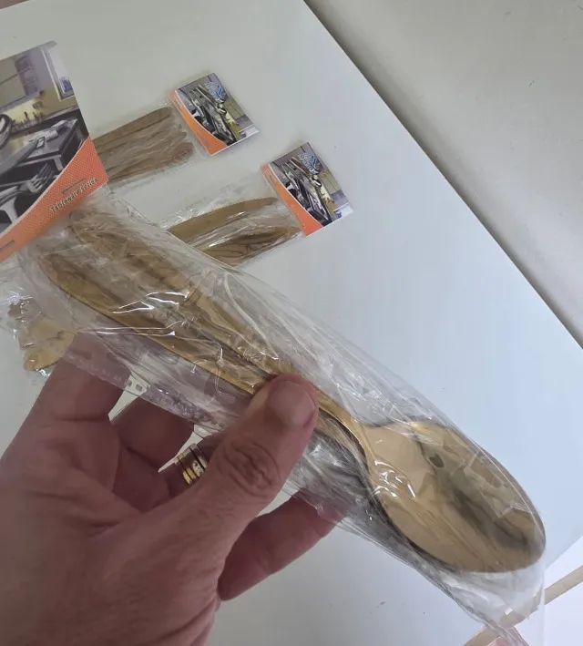 Jogo de Talheres Dourados Aço Inox - 18 Peças - Foto 5