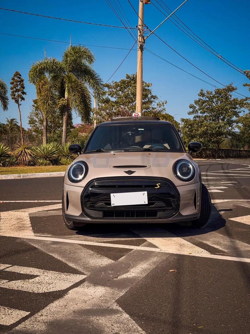 Mini Cooper COOPER SE Exclusive 3p (Elétrico) 2022