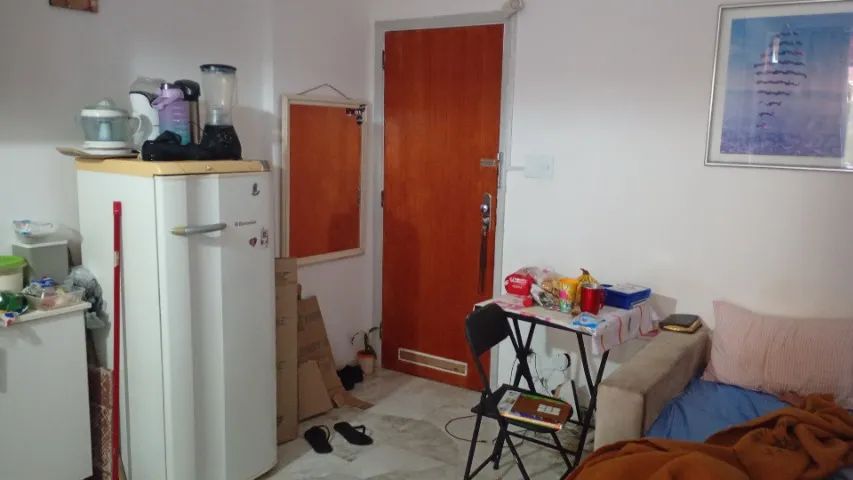 Compartilhar conjugado com estudante no bairro glória 