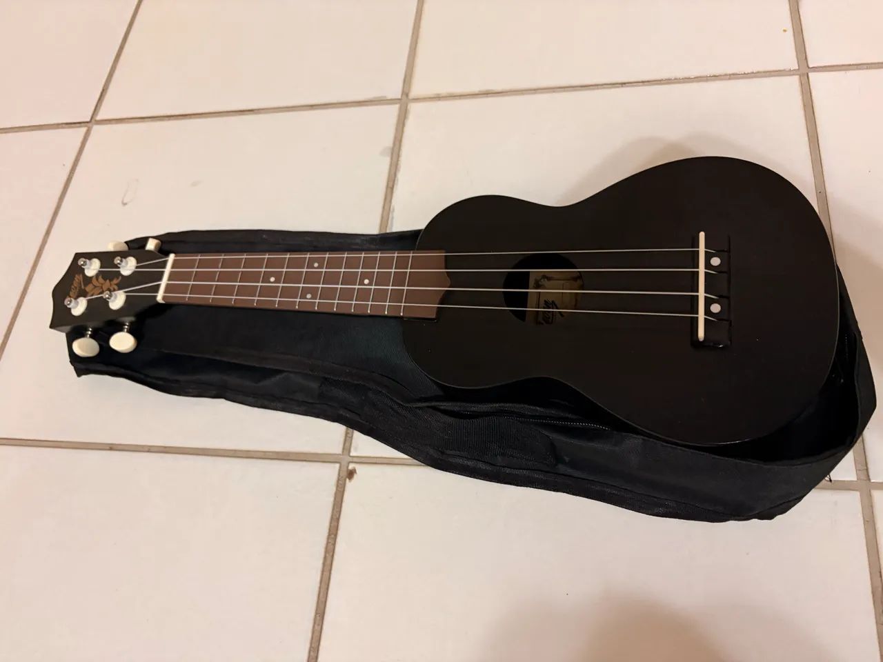 Instrumento musical- Ukulele