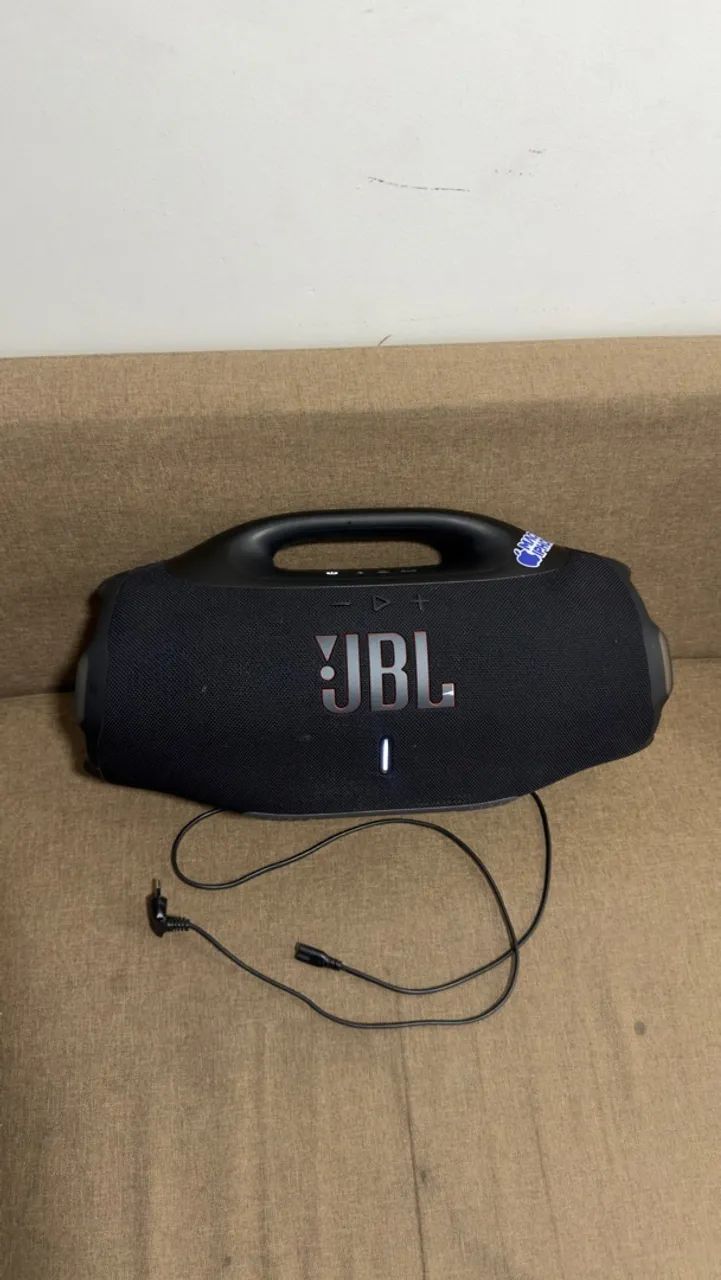 JBL bombox 4