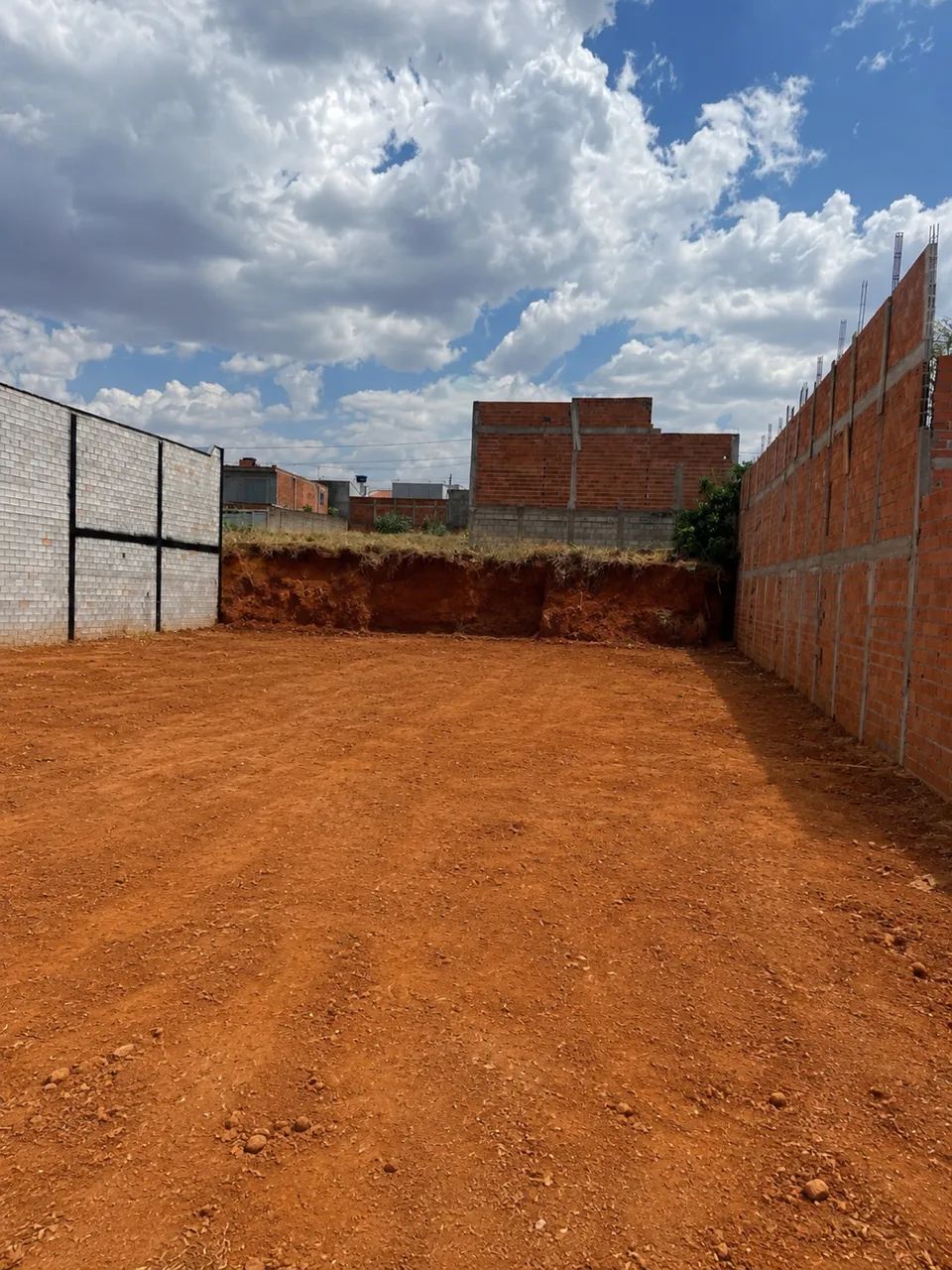 Vende-se Ágio de Lote